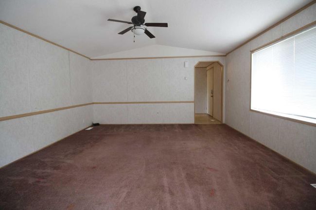 16 Dragonfly Crescent, House other with 3 bedrooms, 2 bathrooms and 2 parking in High Level AB | Image 9