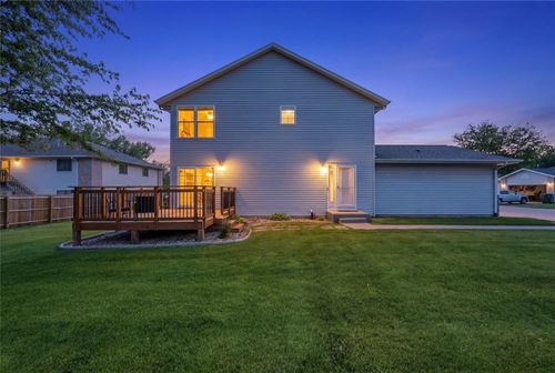 d-3415 Queen Dr Sw, Cedar Rapids, IA, 52404-3948 | Card Image