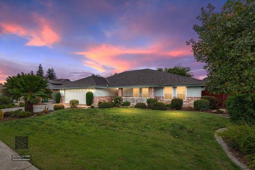 1541 W Brian Ln, Porterville, CA, 93257-1090 | Card Image