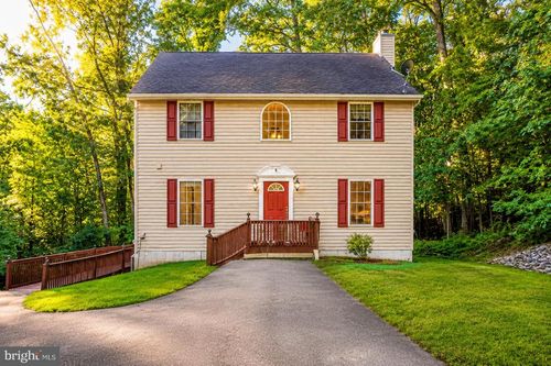 68 View Dr, FRONT ROYAL, VA, 22630-9341 | Card Image