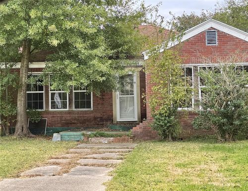 2340 19th St, Port Arthur, TX, 77640-3863 | Card Image