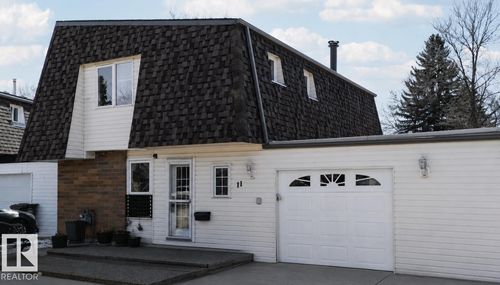 11 Greenfields Estate, St Albert, AB, T8N2G2 | Card Image