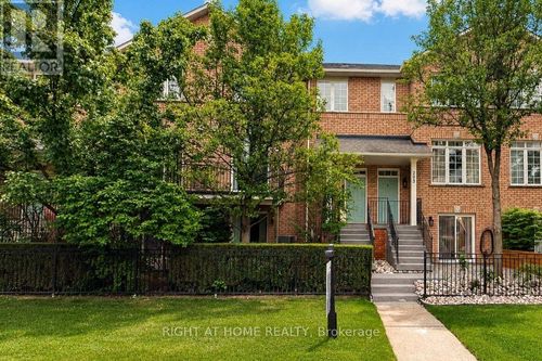 204-23 Observatory Lane, Richmond Hill, ON, L4C0M7 | Card Image