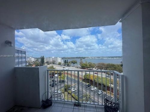 912w-1200 Ne Miami Gardens Dr, Miami, FL, 33179-4741 | Card Image