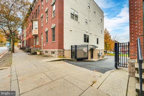 1016 Penn St, READING, PA, 19602-1216 | Card Image