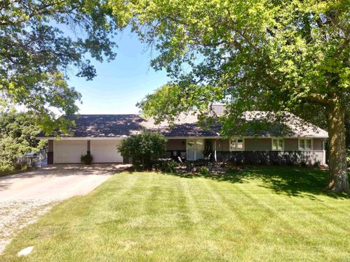 5218 Crest Dr, Cherokee, IA, 51012-7249 | Card Image