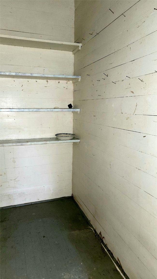 909 W Broadway St, House other with 4 bedrooms, 3 bathrooms and null parking in Clarksville TX | Image 11