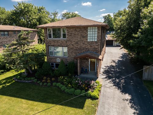 7819 Garden Ln, Justice, IL, 60458-1755 | Card Image