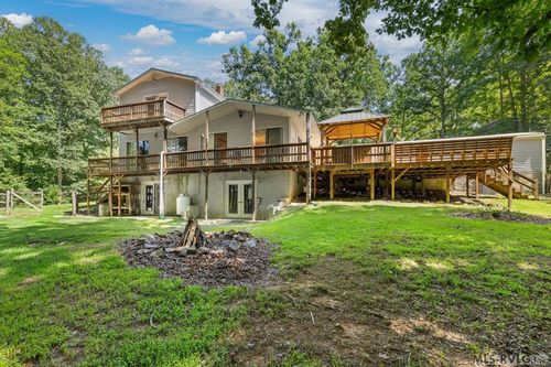 2 Riverview Ave, Buffalo Junction, VA, 24529-2303 | Card Image