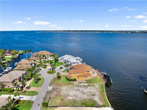 799 Cypress Lake Cir, FORT MYERS, FL, 33919-6011 | Card Image