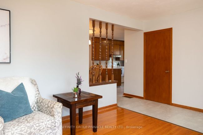 44 St David St, House other with 5 bedrooms, 2 bathrooms and 4 parking in Lindsay ON | Image 6