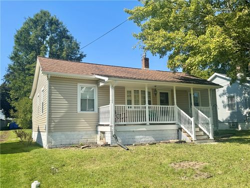 27 6th St, Bessemer, PA, 16112-9704 | Card Image