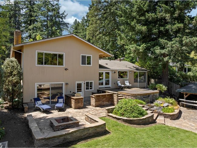 17810 Sarah Hill Ln, House other with 4 bedrooms, 3 bathrooms and 2 parking in Lake Oswego OR | Image 40