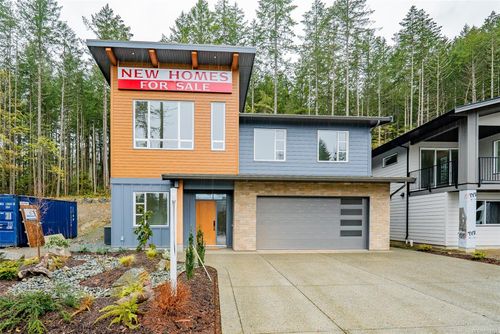 111 Raven Way, Ladysmith, BC, V9G0C2 | Card Image