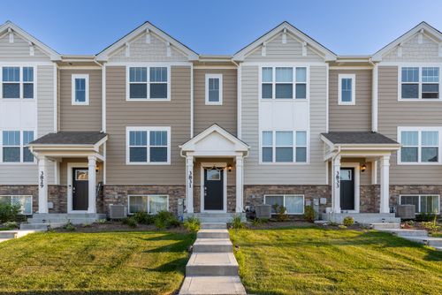 3831 Currant Ln, ELGIN, IL, 60124-4502 | Card Image