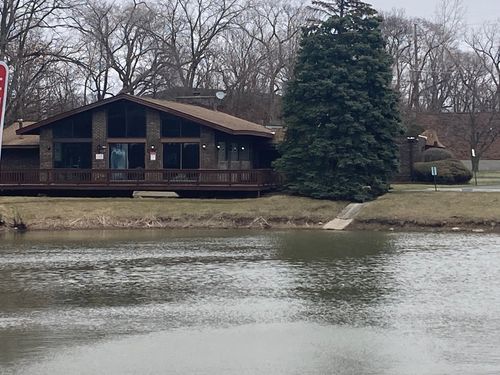 b413-830 Elder Rd, Homewood, IL, 60430-2618 | Card Image