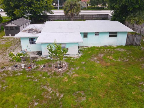 122 Springdale Rd, Lake Worth, FL, 33467-3832 | Card Image