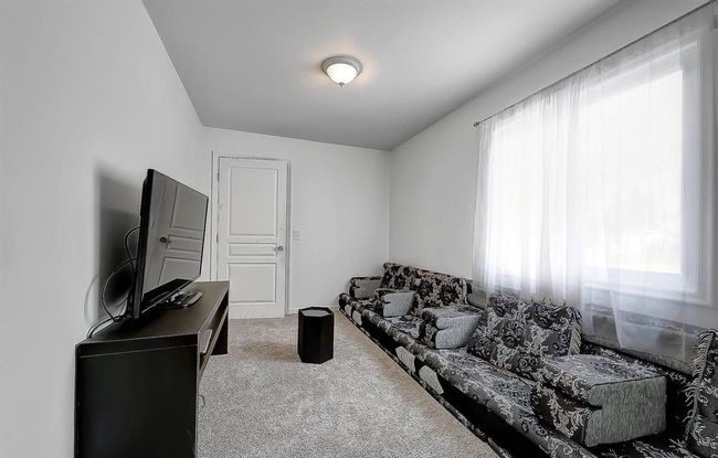 5642 Weddell St, House other with 3 bedrooms, 2 bathrooms and null parking in Dearborn Heights MI | Image 16