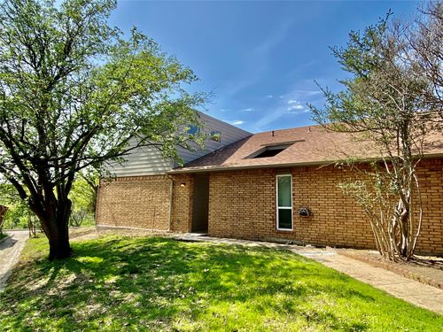 a-2023 Springwood Place, Carrollton, TX, 75006 | Card Image