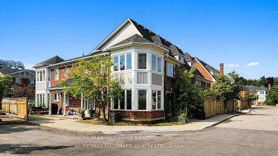 116 - 18 Clark Ave W, Condo with 2 bedrooms, 3 bathrooms and 2 parking in Thornhill ON | Image 2