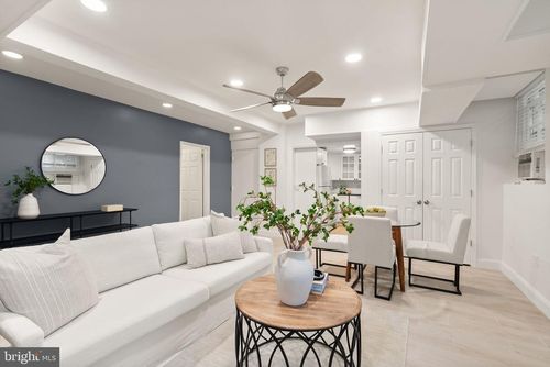 apt-2a-3039 Macomb St Nw, WASHINGTON, DC, 20008-3323 | Card Image