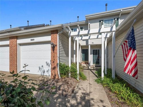 15528 Foxglove Lane, Middleburg Heights, OH, 44130 | Card Image