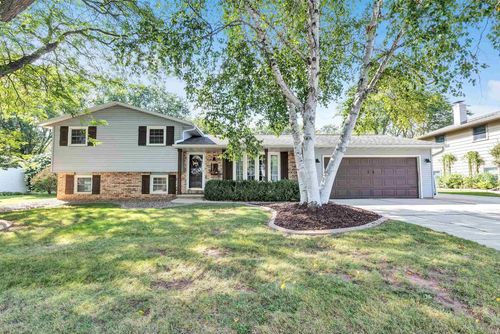 2824 Otto Court, Ashwaubenon, WI, 54313 | Card Image
