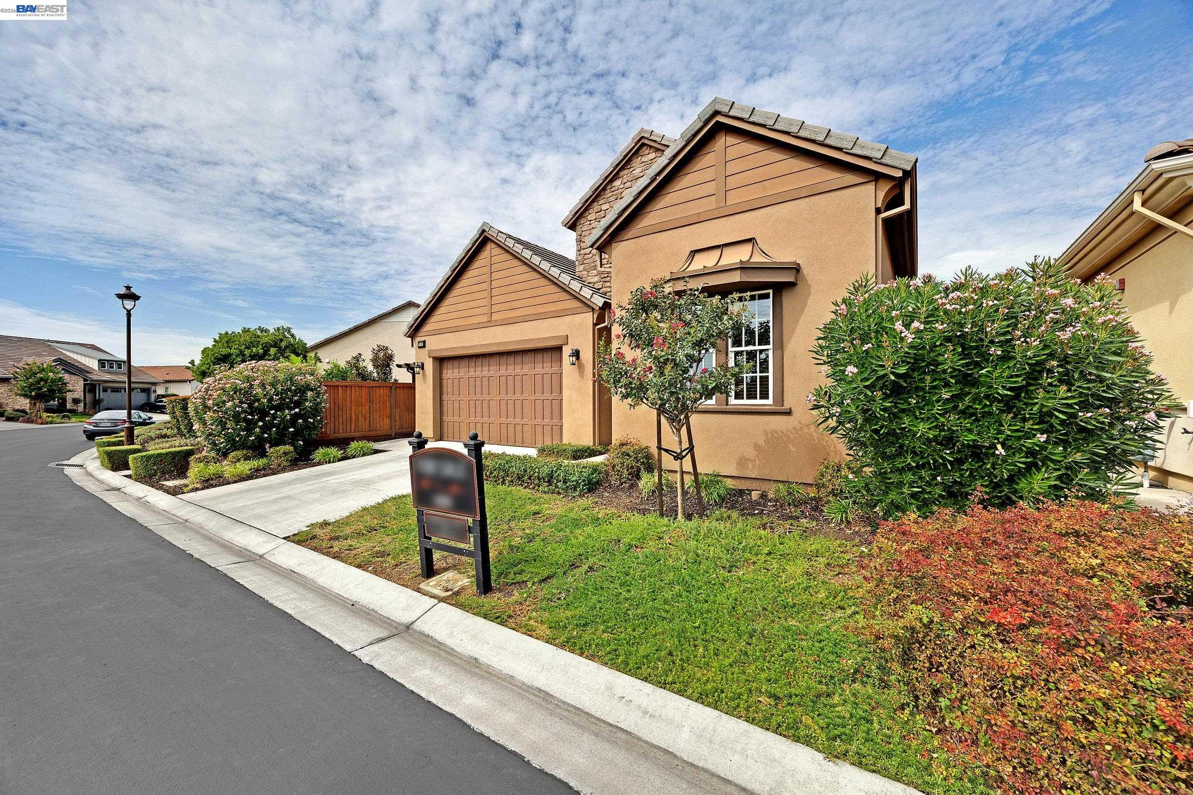 Residential in Brentwood 2