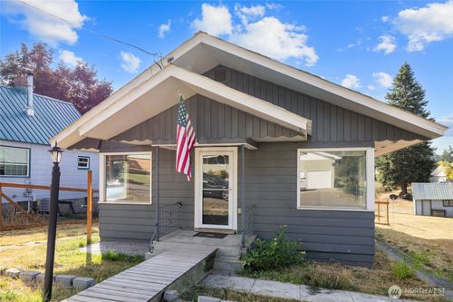 404 W Alaska Ave, Roslyn, WA, 98941-5884 | Card Image