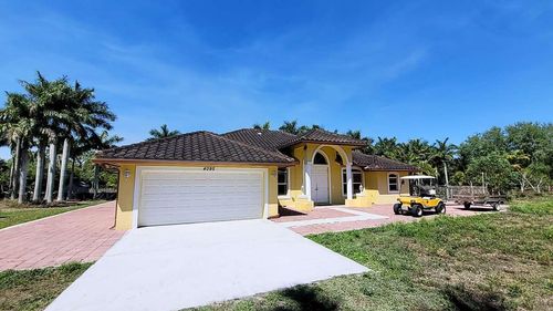 4095 Windmill Rd, Loxahatchee, FL, 33470-2207 | Card Image
