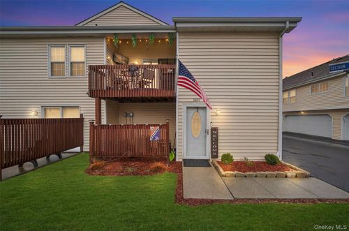 3601-3601 Whispering Hls, Chester, NY, 10918-1535 | Card Image