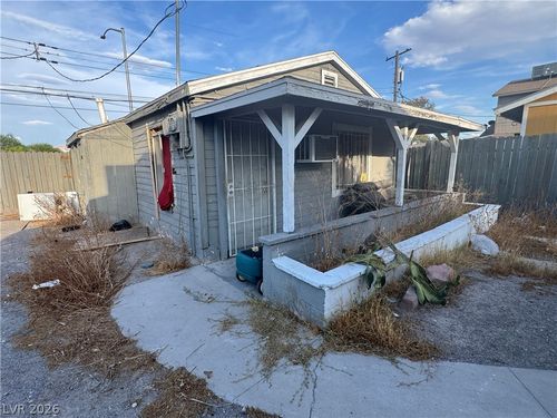 1828 Harvard St, North Las Vegas, NV, 89030-3023 | Card Image