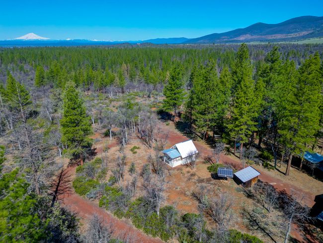 547705 Old Highway Rd, House other with 3 bedrooms, 3 bathrooms and null parking in Mcarthur CA | Image 58