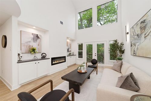 9374 Briar Forest Dr, Houston, TX, 77063-1036 | Card Image