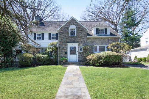22 Burkewood Rd, Mount Vernon, NY, 10552-1210 | Card Image