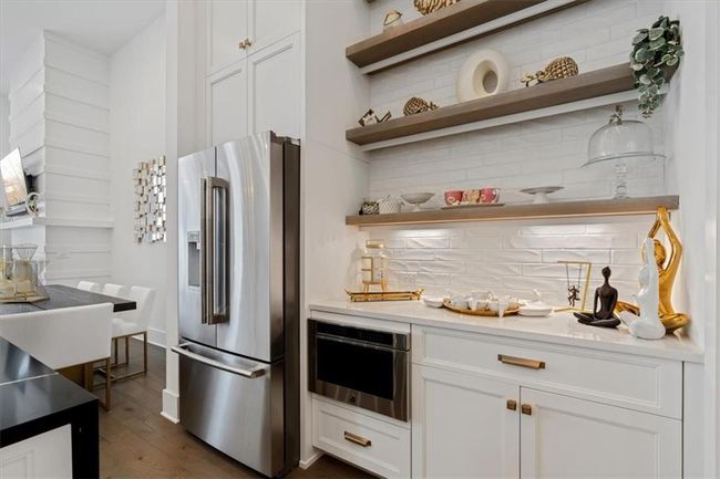 6640 Avis Walk, Townhouse with 3 bedrooms, 3 bathrooms and null parking in Alpharetta GA | Image 19
