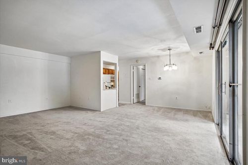 25-204 Park Terrace Ct Se, VIENNA, VA, 22180-5877 | Card Image