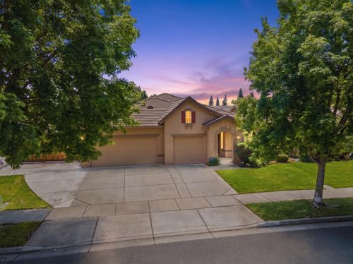3364 Monroe Dr, Yuba City, CA, 95993-8888 | Card Image