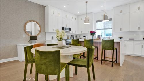 7240 Alchemy Cir, Huntington Beach, CA, 92647-8685 | Card Image