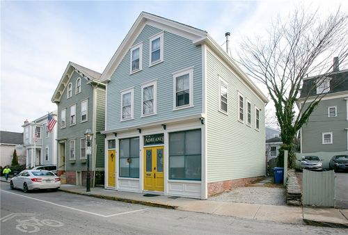 2-94 Spring St, Newport, RI, 02840-6803 | Card Image