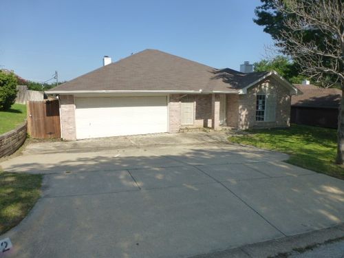 4912 Dax Dr, Fort Worth, TX, 76135-1777 | Card Image