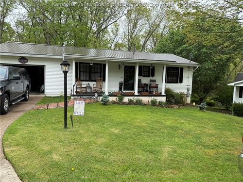 33 Edgewood Ln, Spencer, WV, 25276-1061 | Card Image