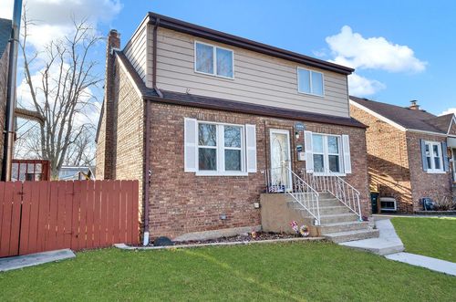 18006 Oakwood Ave, Lansing, IL, 60438-2242 | Card Image