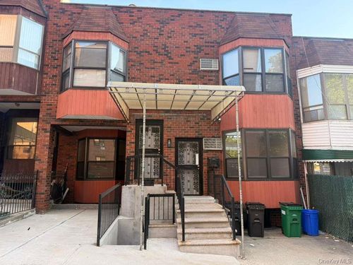 1-102-39 66th Ave, Flushing, NY, 11375-7606 | Card Image