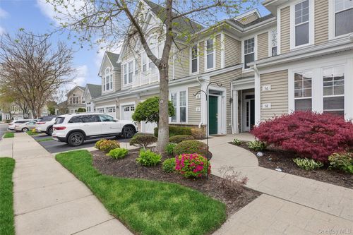 58 Symphony Dr, Lake Grove, NY, 11755-1314 | Card Image
