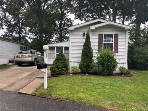 125-1661 Old Country Rd, Riverhead, NY, 11901-4405 | Card Image