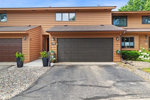5419 Upper 147th St W, Apple Valley, MN, 55124-6652 | Card Image