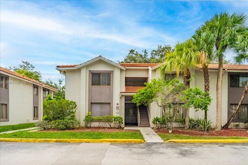 3212-3212 Coral Lake Ln, Coral Springs, FL, 33065-4600 | Card Image