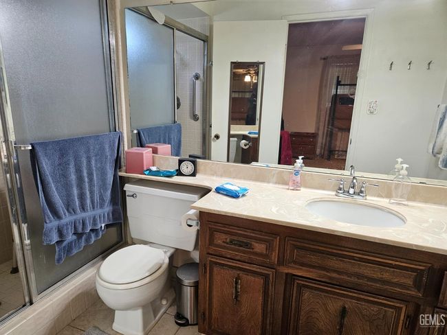 5708 Cypress Point Dr, Condo with 2 bedrooms, 1 bathrooms and null parking in Bakersfield CA | Image 10