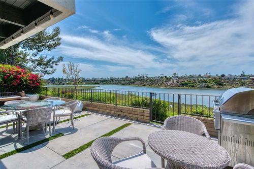 2139 Vista Entrada, Newport Beach, CA, 92660-3935 | Card Image
